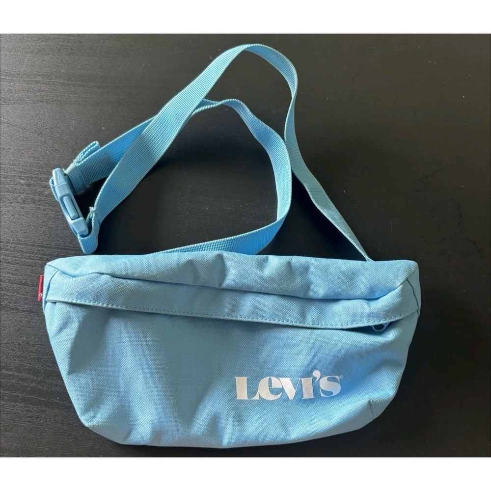 LEVI's Belt Bag Fanny Pack Crossbody Sling Light Blue White Letters